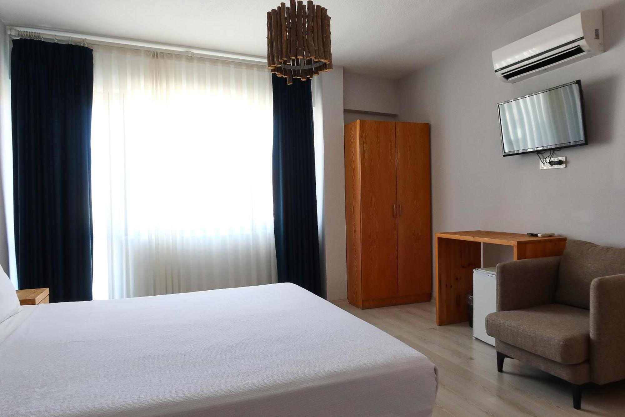 Zephyros City Otel Датча Екстериор снимка